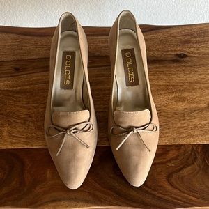Vintage Dolcis Tina Heels in Taupe (6.5 M)